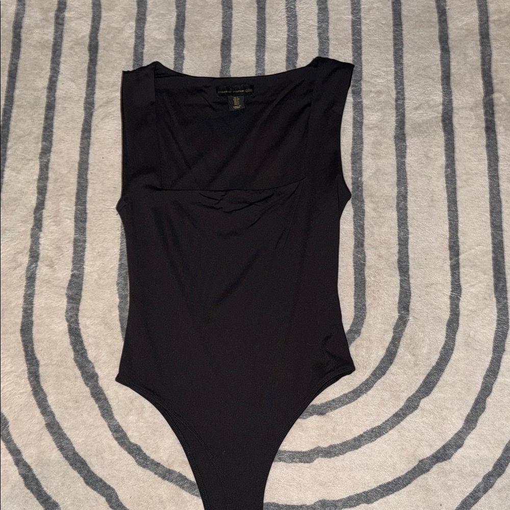 House of Harlow 1960 Black Sleeveless Bodysuit